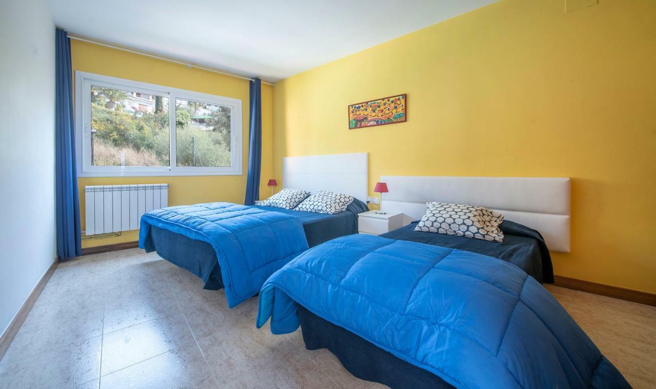 Villa Med Sitges Luaran gambar